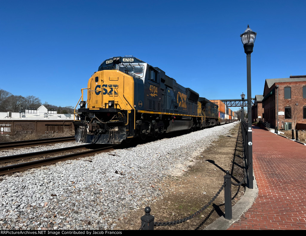 CSX 4704